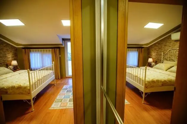 Family Suit Oda Triple, Deniz Manzaralı, Teraslı