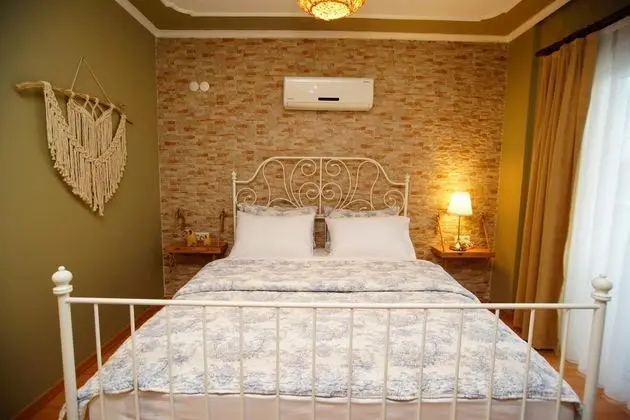 Standart Oda, Bahçe Manzaralı, Balkonlu