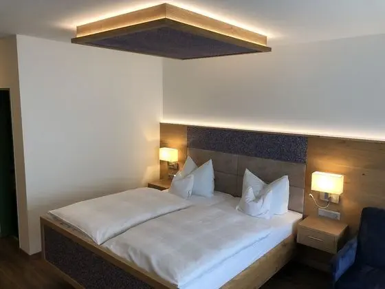 Tek Büyük Yataklı Oda (2)