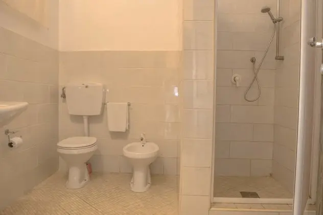 Standard Üç Kişilik Oda, Bahçe Manzaralı