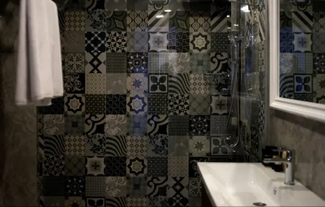 Kral Dairesi, Şehir Manzaralı
