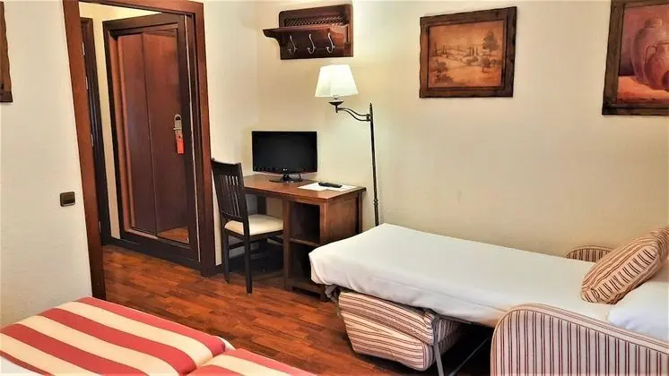 Üç Kişilik Oda (2+1)