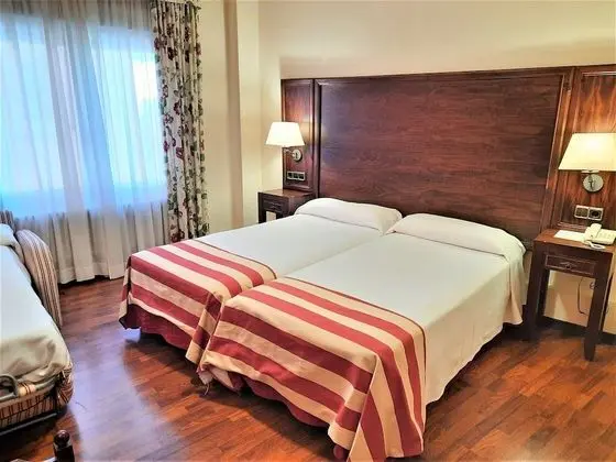 Üç Kişilik Oda (2+1)