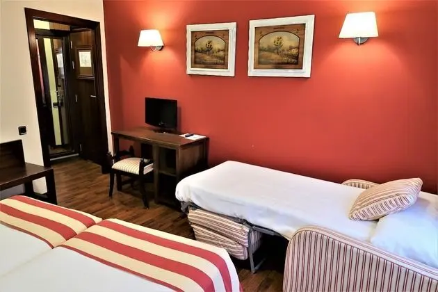 Üç Kişilik Oda (2+1)