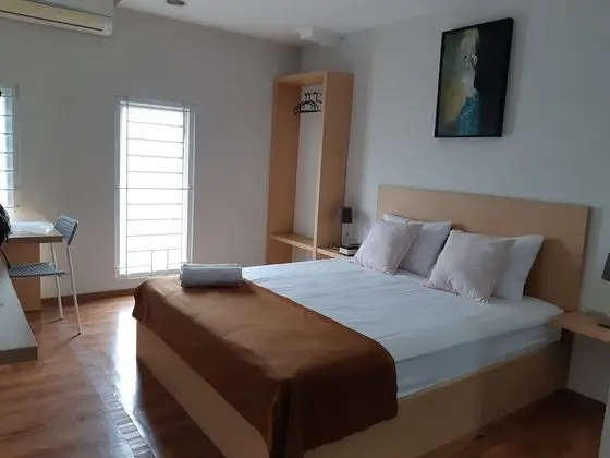 Standard Tek Büyük Yataklı Oda