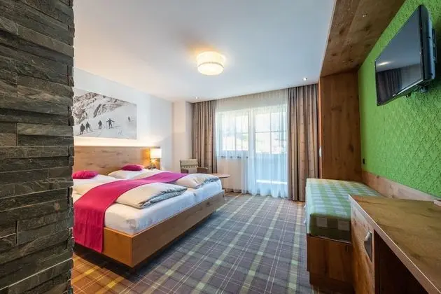 Comfort Tek Büyük Yataklı Oda, Dağ Manzaralı