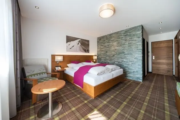 Standard Tek Büyük Yataklı Oda, Dağ Manzaralı