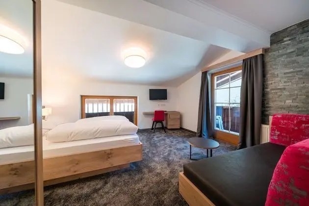 Standard Tek Büyük Yataklı Oda, Dağ Manzaralı