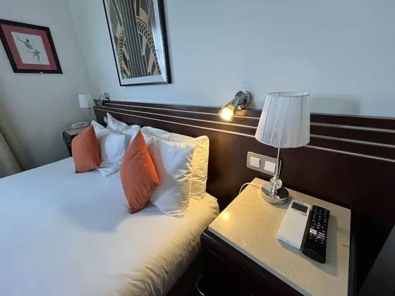 Basic Tek Büyük Yataklı Oda