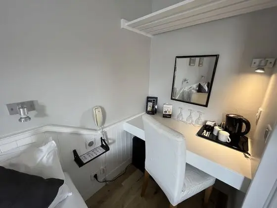 Basic Tek Büyük Yataklı Oda