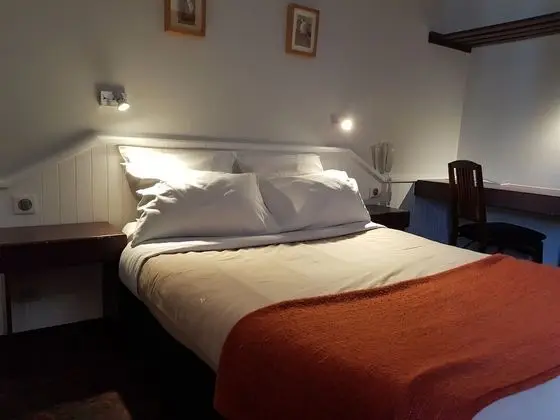 Basic Tek Büyük Yataklı Oda