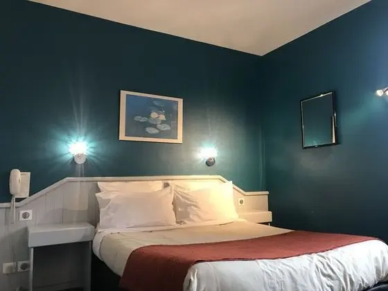 Basic Tek Büyük Yataklı Oda