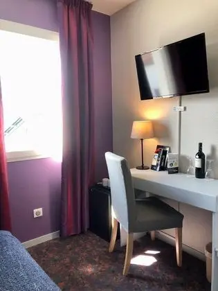 Basic Tek Büyük Yataklı Oda