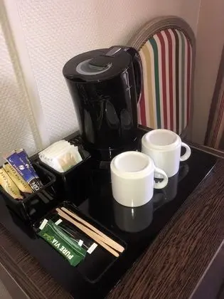 Basic Tek Büyük Yataklı Oda