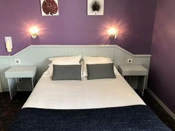 Basic Tek Büyük Yataklı Oda