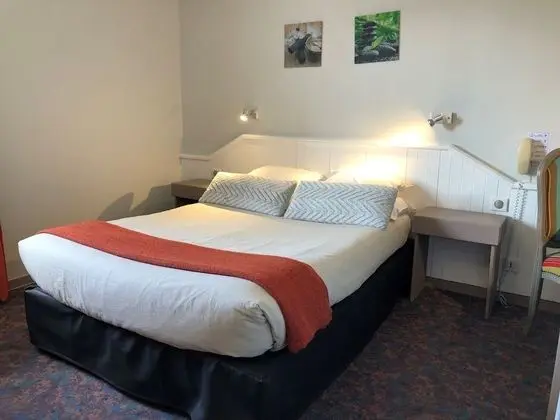 Basic Tek Büyük Yataklı Oda