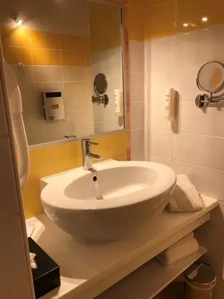 Basic Tek Büyük Yataklı Oda