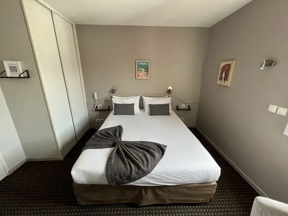 Comfort Tek Büyük Yataklı Oda