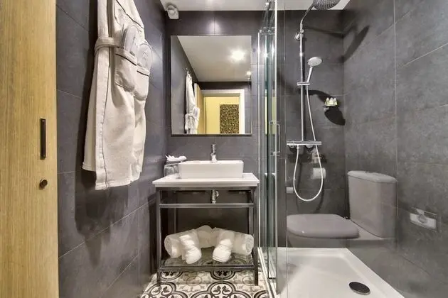 Deluxe Tek Büyük veya İki Ayrı Yataklı Oda