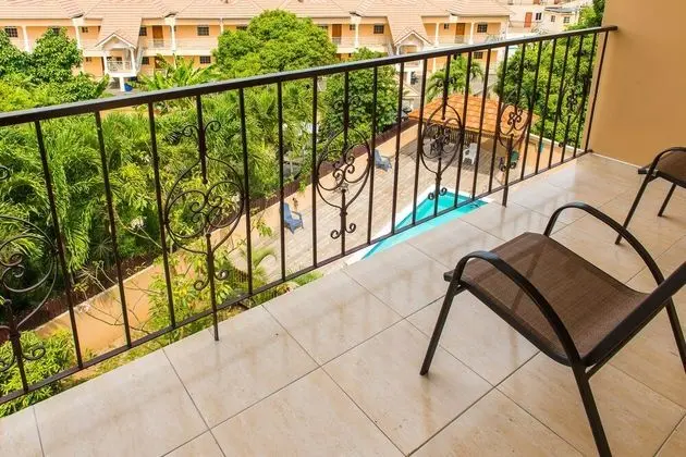 Luxury Apart Daire, Havuz Manzaralı