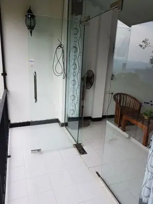 Deluxe Tek Büyük Yataklı Oda, Balkon, Dağ Manzaralı