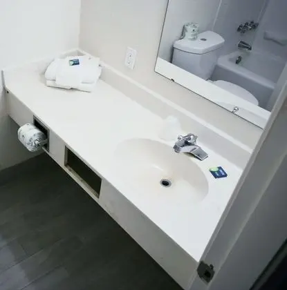 Premium Tek Büyük Yataklı Oda