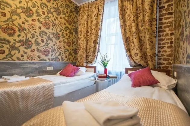 Comfort Tek Büyük veya İki Ayrı Yataklı Oda