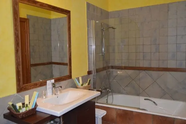 Standard Tek Büyük veya İki Ayrı Yataklı Oda