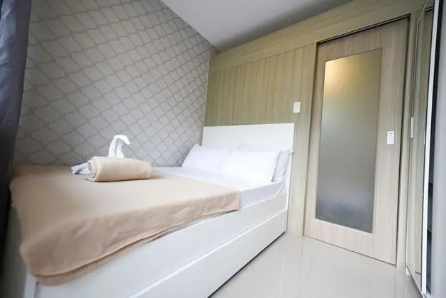 Deluxe Oda, Balkon, Havuz Manzaralı