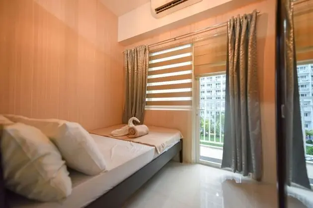 Deluxe Oda, Balkon, Havuz Manzaralı