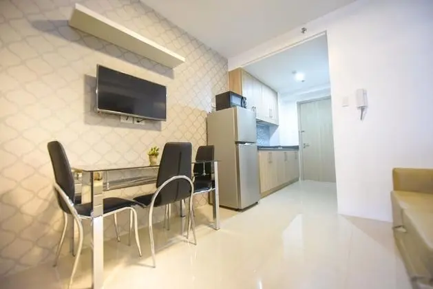 Deluxe Oda, Balkon, Havuz Manzaralı