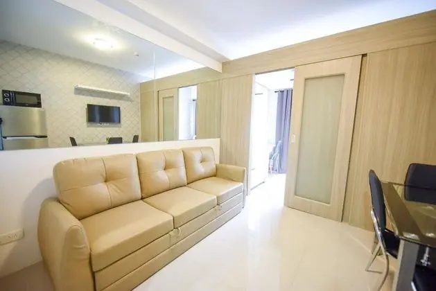Deluxe Oda, Balkon, Havuz Manzaralı