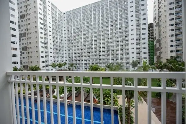 Deluxe Oda, Balkon, Havuz Manzaralı