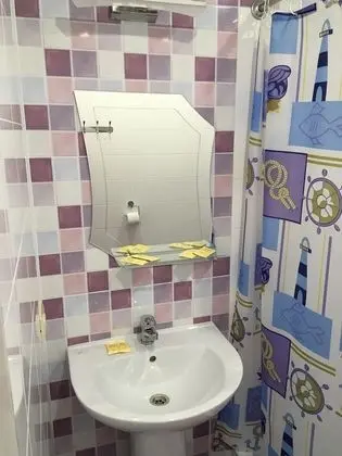 Basic Üç Kişilik Oda, 3 Tek Kişilik Yatak, Sigara İçilmez