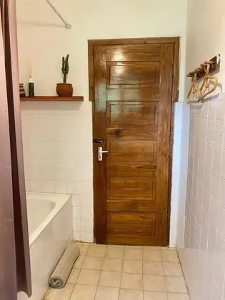 Classic Tek Büyük Yataklı Oda, 1 Büyük (Queen) Boy Yatak, Ortak Banyo, Bahçe Manzaralı