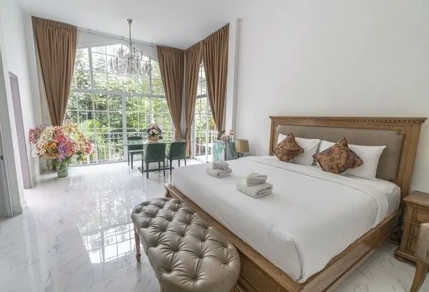 Deluxe Tek Büyük veya İki Ayrı Yataklı Oda