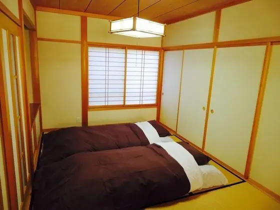 Ev (Private Vacation)