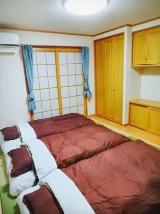 Ev (Private Vacation)