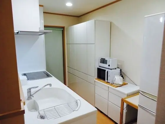 Ev (Private Vacation)