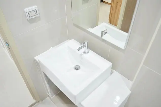 One Bedroom Apartment