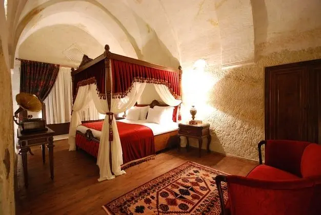 Ottoman Suite