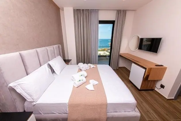 Deluxe Tek Büyük Yataklı Oda, Balkon, Deniz Manzaralı