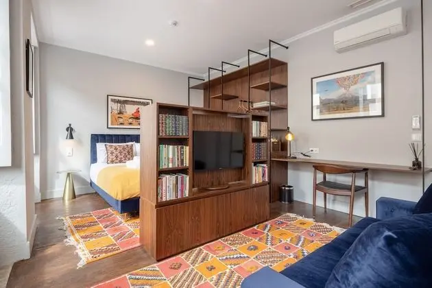 Luxury Tek Büyük Yataklı Oda