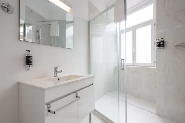 Luxury Tek Büyük Yataklı Oda