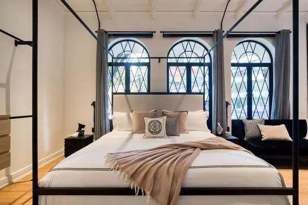 Deluxe Stüdyo Süit