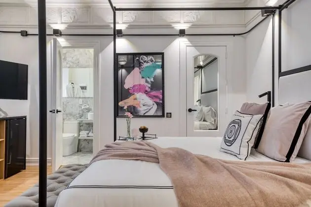 Deluxe Stüdyo Süit