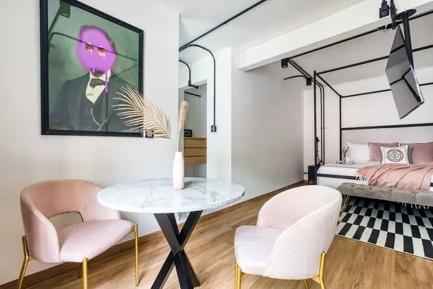 Deluxe Stüdyo Süit