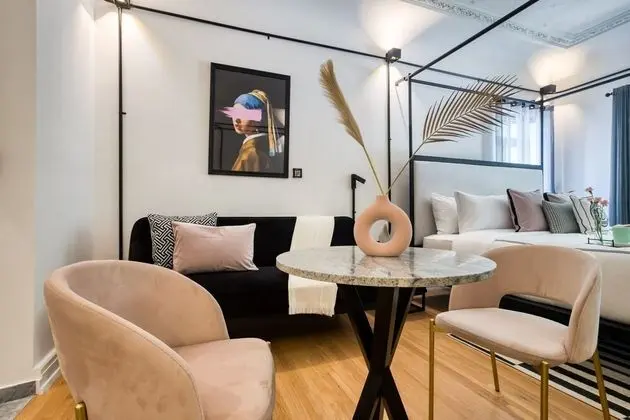 Deluxe Stüdyo Süit
