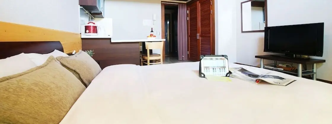 Standard Tek Büyük Yataklı Oda