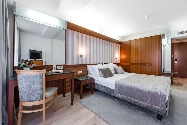 Standard Tek Büyük veya İki Ayrı Yataklı Oda, Balkon, Deniz Manzaralı